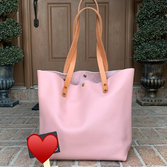 KMM & Co Standard Carnation Tote - Picture 3 of 11